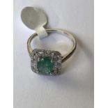 A 9 CARAT WHITE GOLD FLUORITE AND DIAMOND RING (0.4 CARAT - RING SIZE N