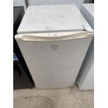 A DAEWOO FRIDGE, BOTTOM BASKET MISSING, NEEDS A CLEAN, IN WORKING ORDER