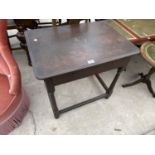 A GEORGIAN MAHOGANY SIDE TABLE WITH SINGLE DRAWER