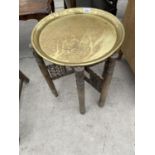 A MAHOGANY OCCASIONAL TABLE WITH BRASS TRAY TOP