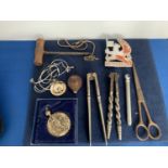 COLLECTORS LOT TO INCLUDE VINTAGE VAUXHALL CAR BADGE, MODERN BOXED POCKET WATCH, VINTAGE NUT