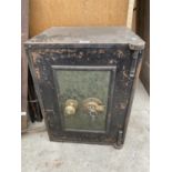 A VINTAGE JOHN LOWE, MANCHESTER METAL SECURITY SAFE WITH LOCKABLE INNER DRAWERS AND ALL KEYS