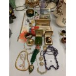 A COLLECTION OF COSTUME JEWELLERY, A CONWAY STEWART BOXED FOUNTAIN PEN ETC