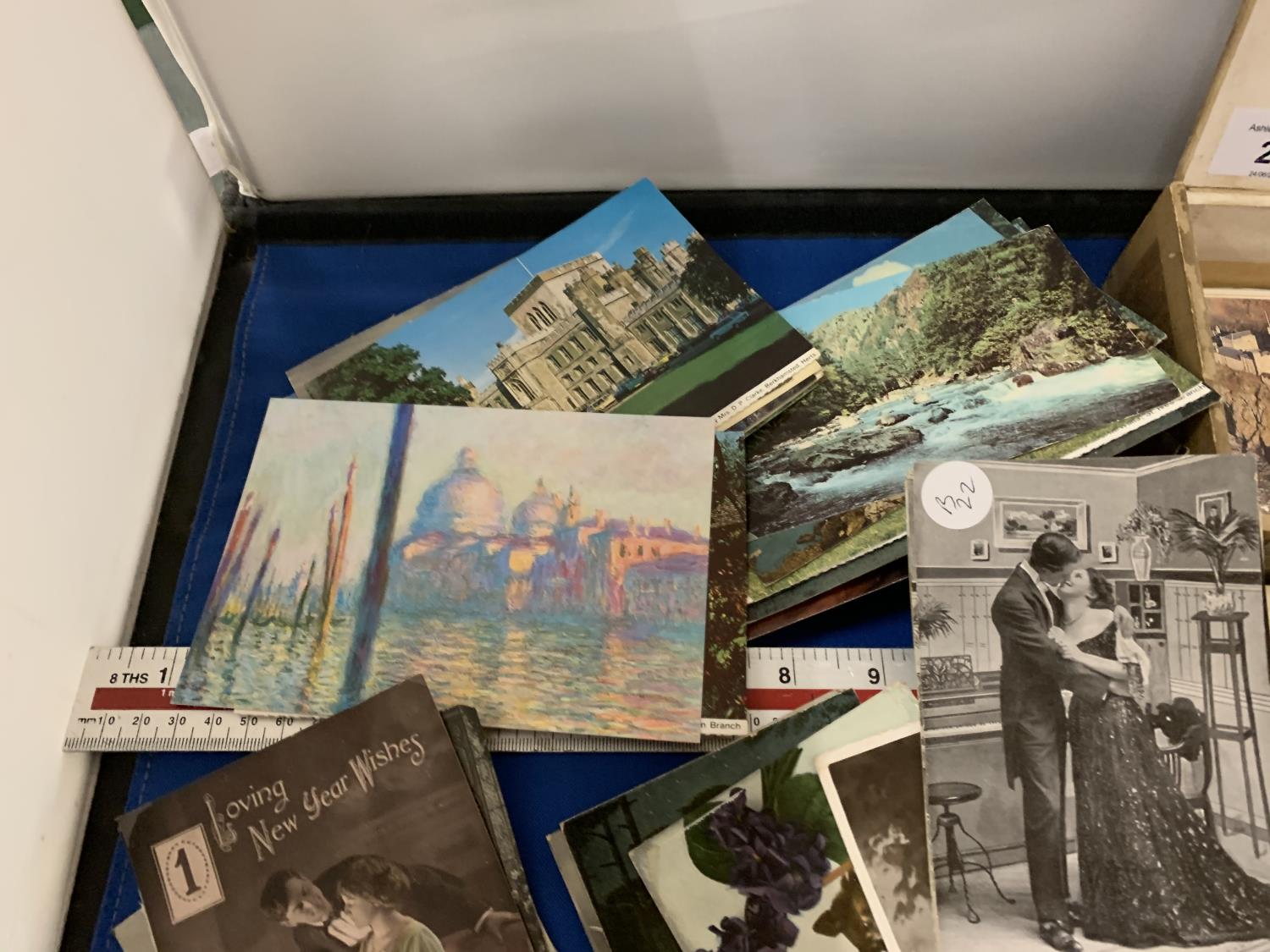 A LARGE COLLECTION OF POSTCARDS IN A CIGAR BOX - Image 6 of 6