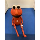 A VINTAGE STYLE LARGE WOODEN ELMO SHELF PUPPET 40CM