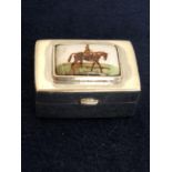 SILVER ENAMEL HORSE AND JOCKEY PILL BOX, APPROX TOTAL GROSS WEIGHT 4 GRAMS