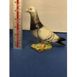 A BESWICK PIGEON GREY, SECOND VERSION, 14.5 CM