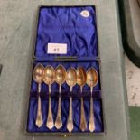 A BOXED SET OF SIX HALLMARKED SHEFFIELD SILVER 1936 TEA SPOONS APPROX TOTAL GROSS WEIGHT 64 GRAMS
