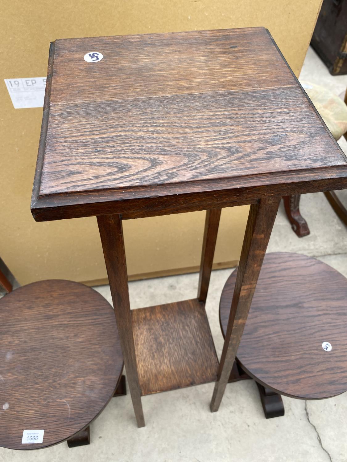 AN OAK PLANT STAND AND TWO SMALL OAK OCCASIONAL TABLES - Image 2 of 3