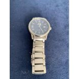 GENTS SLAZENGER STAINLESS STEEL WRIST WATCH WITH BLUE DIAL