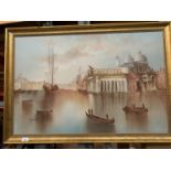 A LARGE GILT FRAMED 'GOLDSMITH' OLD PAINTING OF VENCIE CANAL BOATS 70X100CM