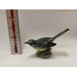 A BESWICK GREY WAGTAIL