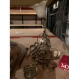 A VINTAGE BRASS TABLE LAMP, HORSE BRASSES AND TONGS