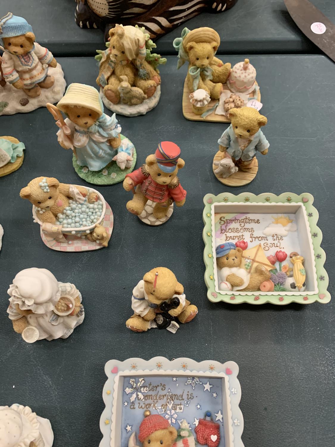 A LARGE COLLECTION OF CHERISHED TEDDIES TO INCLUDE EMILY E CLAIRE, SVEN & LIV, FOUR SHADOW BOXES - Image 4 of 5