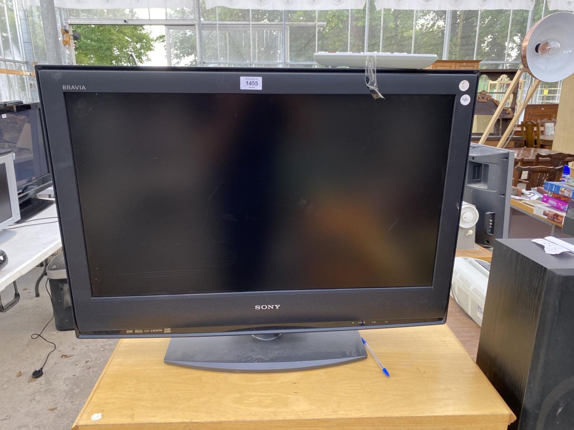 A SONY BRAVIA (NO REMOTE CONTROL) - IN WORKING ORDER