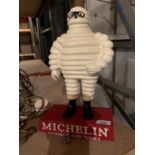 HEAVY VINTAGE STYLE REPRODUCTION METAL MICHELIN MAN RED BASE CAST MODEL FIGURE35