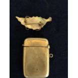 SILVER PLATED VESTA CASE WITH BELFAST ENAMEL EMBLEM AND A 'MARY' YELLOW METAL WIRE BROOCH