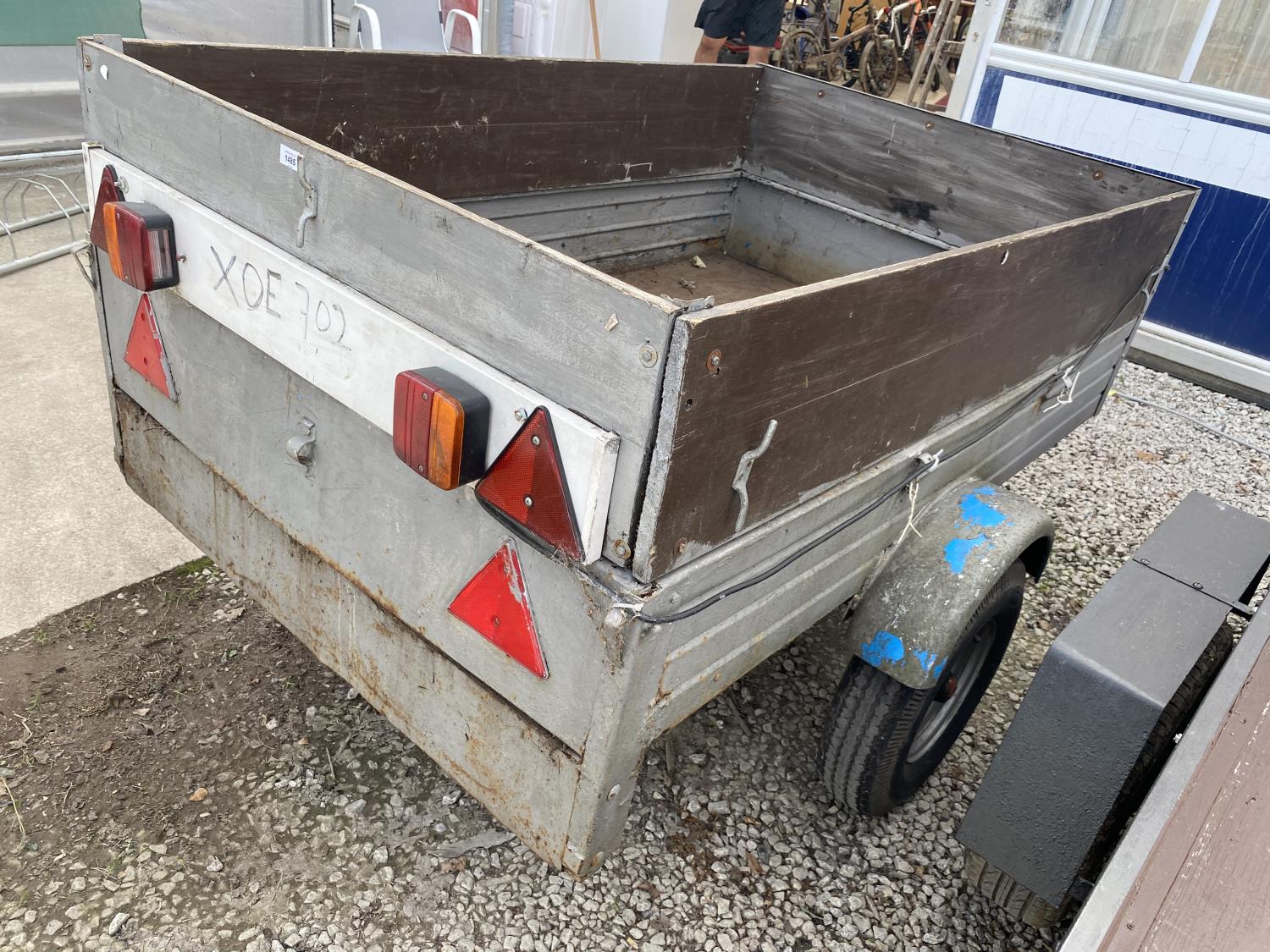 A GREY PAINTED CAR TRAILER - Image 4 of 5