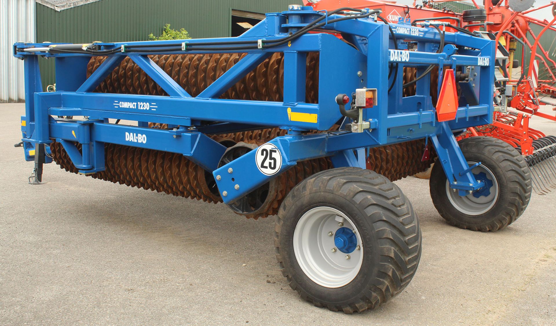 A 2014/15 12.3 METRE DAL-BQ COMPACT 1230 WITH FOLDING ROLLERS AND INSTRUCTION BOOK/MANUAL - Image 3 of 5