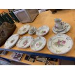 TWENTY FOUR PIECE COPELAND SPODE SERVICE