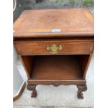 A SMALL MAHOGANY CABINET WITH SINGLE DRAWER