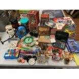 A LARGE QUANTITY OF VARIOUS ITEMS TO INCLUDE GAMES, ROBOTS, TREEN, GAMES ETC
