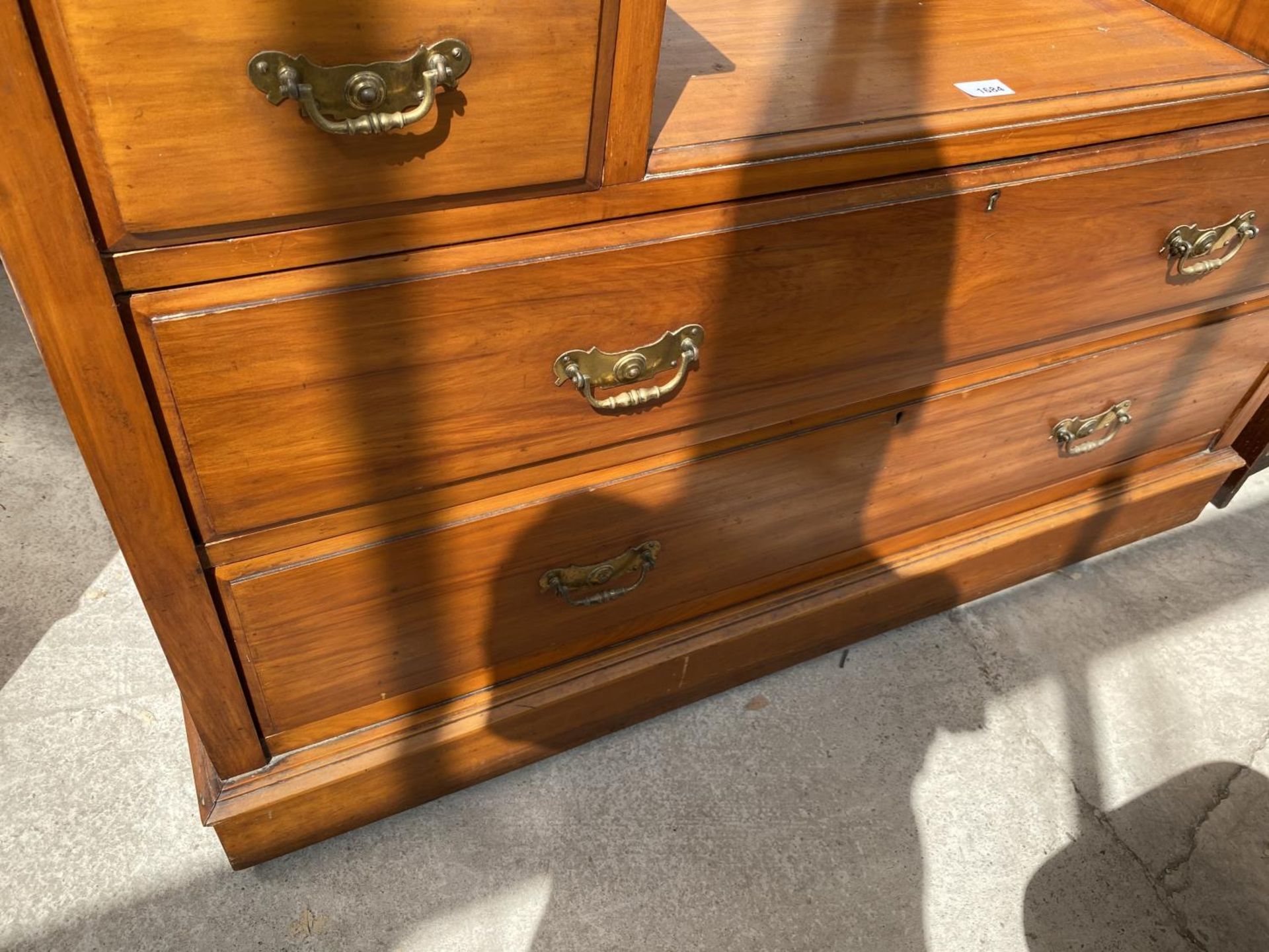 A SATINWOOD DRESSING TABLE WITH FOUR DRAWERS AND UPPER BEVEL EDGE MIRROR - Image 4 of 4