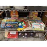A QUANTITY VINTAGE GAMES TO INCLUDE FUZZY FELT, PAINTABOUT, SKETCHOMATIC ETC