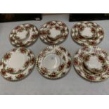 VAROIUS ITEMS OF ROYAL ALBERT OLD COUNTRY ROSES PLATES, SIDE PLATES ETC