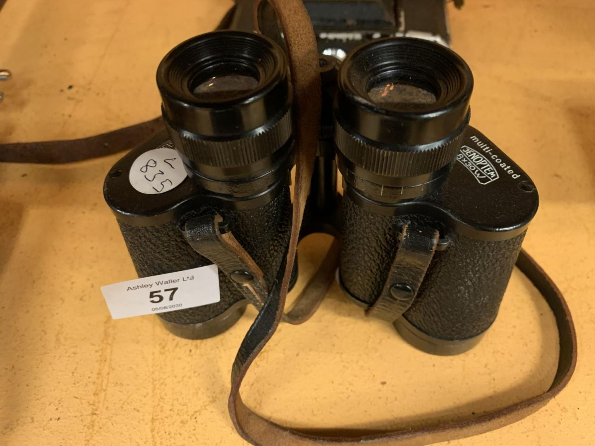 A PAIR OF CARL ZEISS FIELD BINOCULARS - Image 2 of 4