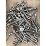 A LARGE QUANTITY OF GATE HANGERS