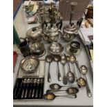 A LARGE COLLECTION OF SILVER PLATED ITEMS TO INCLUDE TEAPOTS, SPOONS ETC