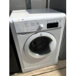 AN INDESIT 7KG WASHER, STAINING ON INTERNAL RUBBER SEAL, BELIEVED WORKING - SEE BELOW