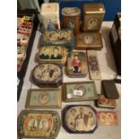 A LARGE COLLECTION OF ORIGINAL VINTAGE TINS DEPICTING THE ROYAL FAMILY