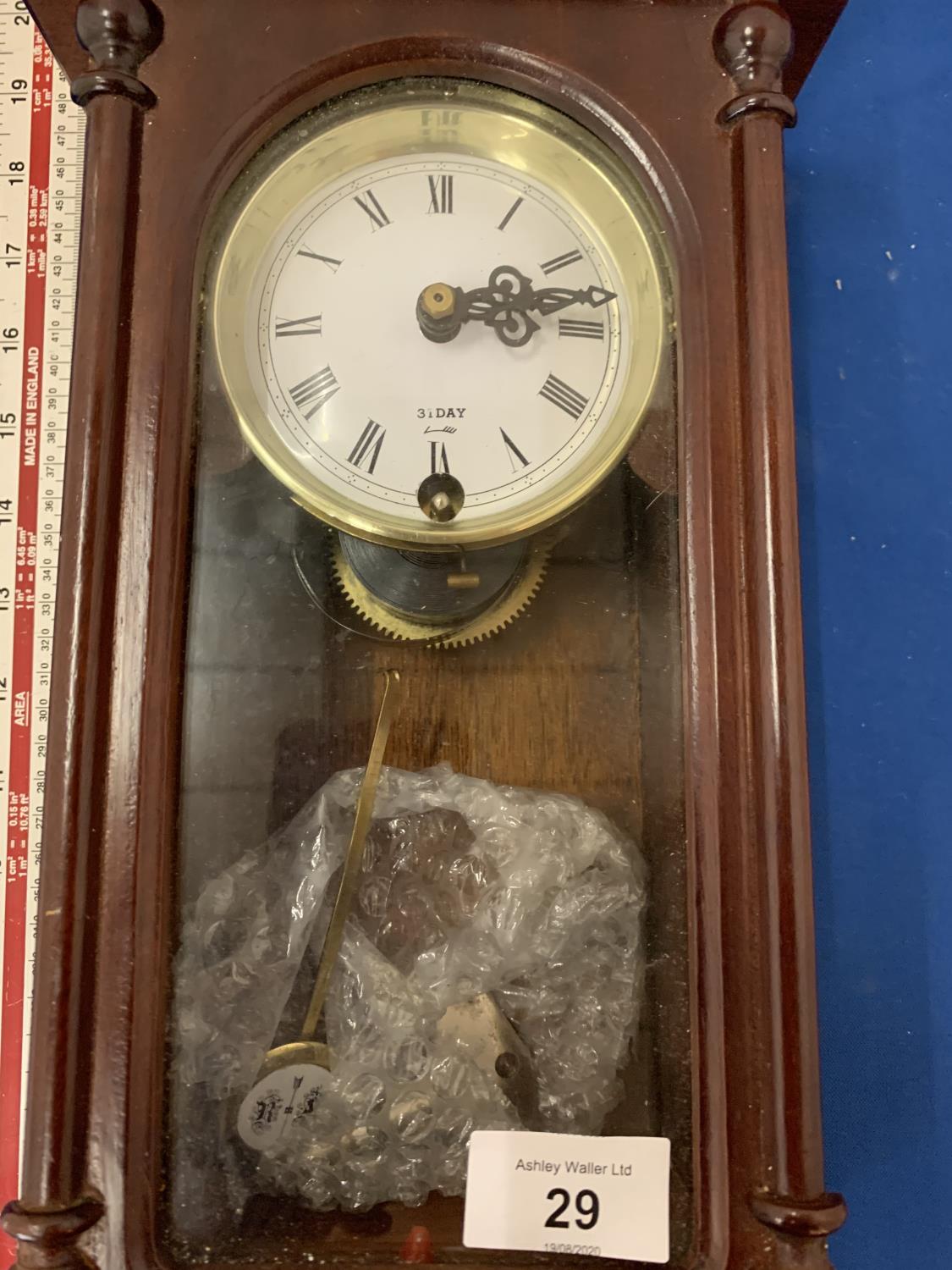 A 31 DAY WALL CLOCK WITH PENDULUM AND KEY - Image 2 of 3