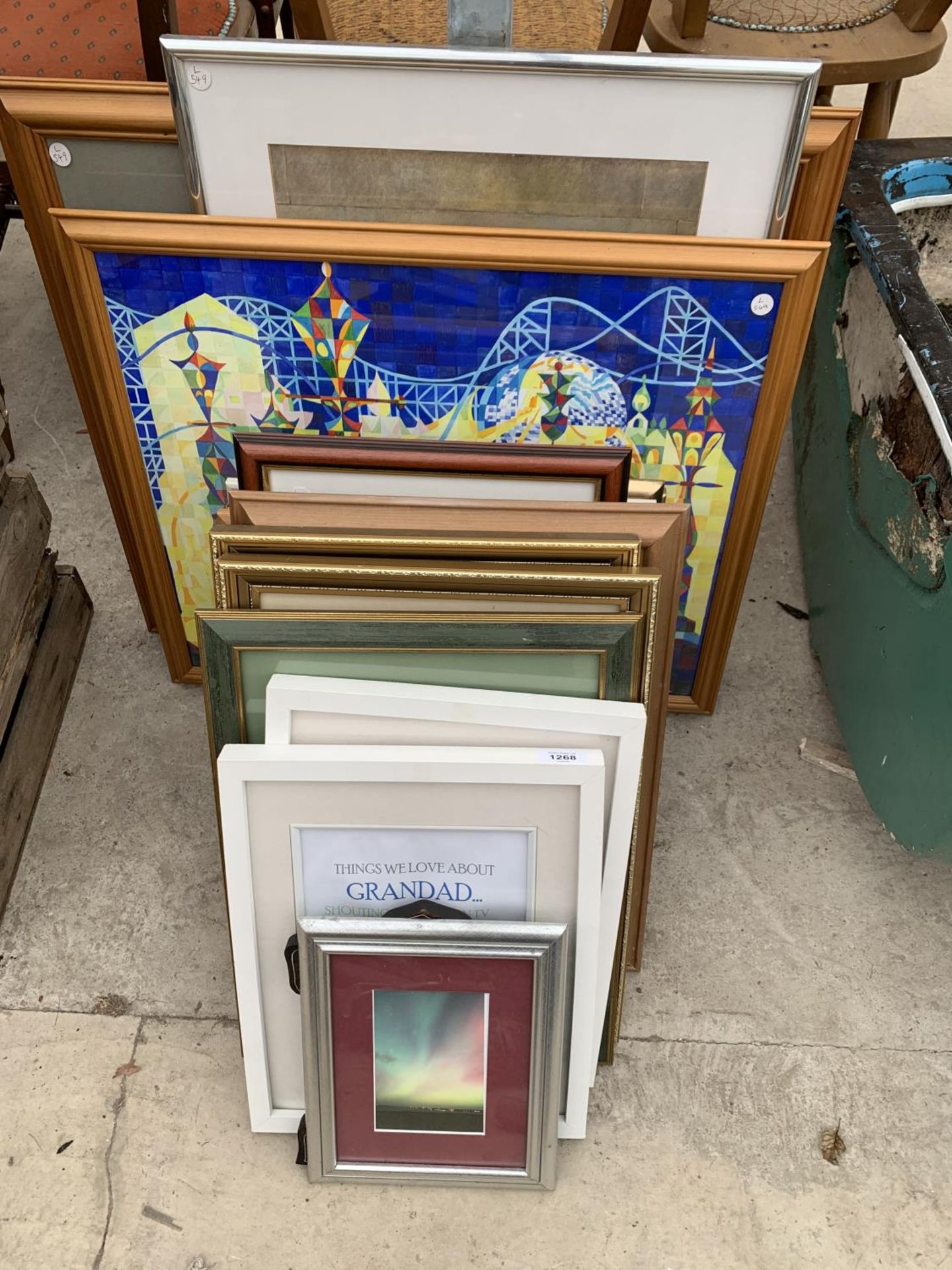 A QUANTITY OF FRAMED PICTURES