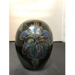 A SIGNED ANITA HARRIS HAND PAINTED BLACK IRIS VASE