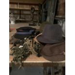 A QUANTITY OF VINTAGE HATS TO INCLUDE A BRITISH RAIL, TRILBY S, CAMOUFLAGE, BRITISH RAIL ETC