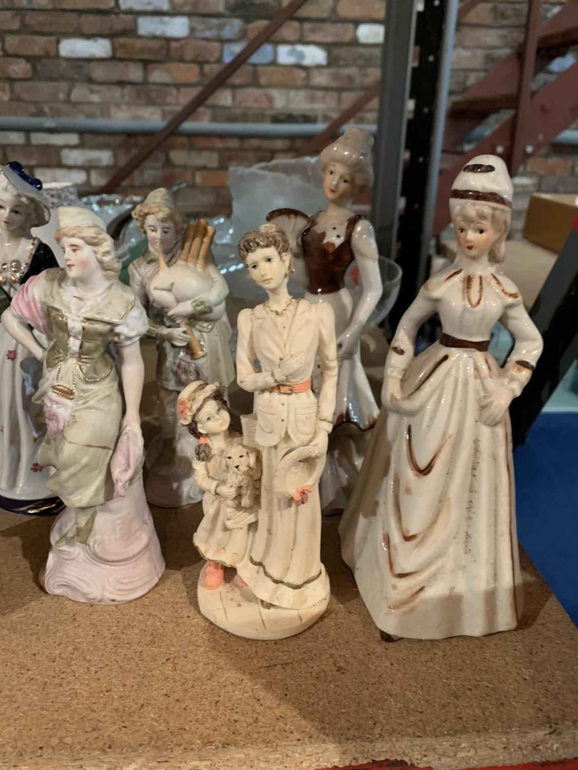 A COLLECTION OF VARIOUS LADY FIGURINES - Image 2 of 4