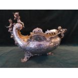 A HALLMARKED 1899 LONDON SILVER SUBSTANTIAL AND IMPRESSIVE GERMAN BOWL DECORATED WITH CHERUBS -