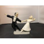 A MANOR FRED ASTAIRE AND GINGER ROGERS FIGURINE