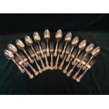 A HALLMARKED 1836 LONDON SILVER COLLECTION OF WILLIAM IV CUTLERY, COMPRISING TWELVE FORKS AND TWELVE