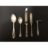 FIVE ASSORTED SILVER ITEMS OF CUTLERY