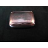 A HALLMARKED 1927 BIRMINGHAM SILVER SNUFF BOX, WEIGHT 1 oz APPROX