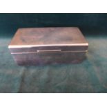 A HALLMARKED 1948 BIRMINGHAM SILVER CIGARETTE BOX - MAKER WILLIAM NEALE, GROSS WEIGHT 20 oz APPROX