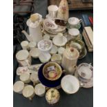A LARGE GROUP OF CERAMICS