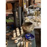 A SELECTION OF ITEMS INCLUDING A SAILING SHIP CARVED FROM HORN AND A JARDINIERE (BOWL A/F) ETC