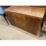 A 1950'S OAK SIDEBOARD