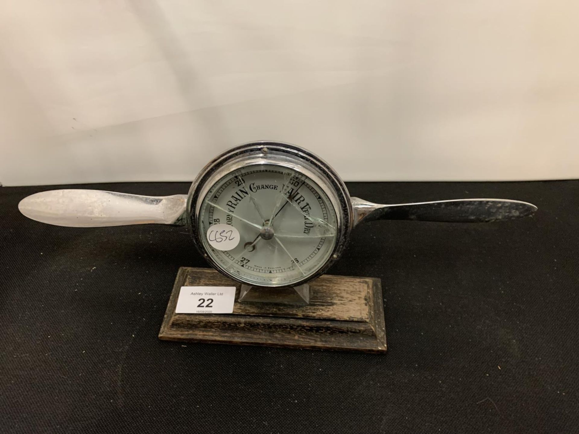 DESK TOP BAROMETER IN THE FORM OF A PROPELLER GLASS A/F