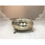 A SILVER HALLMARKED THREE LEG BOWL 162G